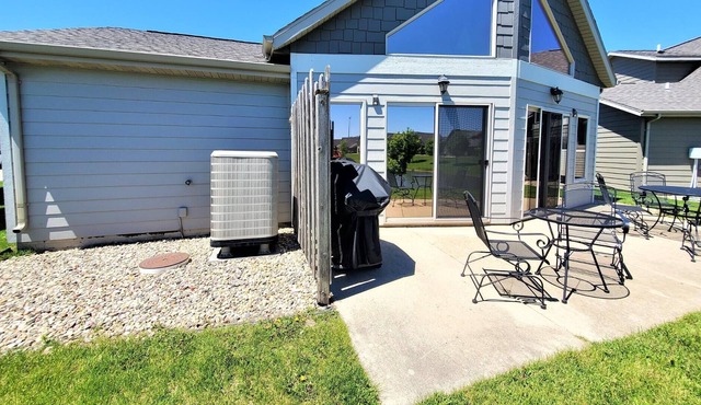 Bridges Bay Vacation Cabin 22