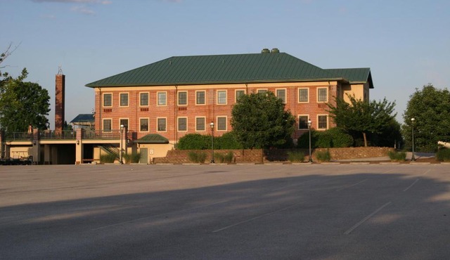 Bridges Guest Quarters