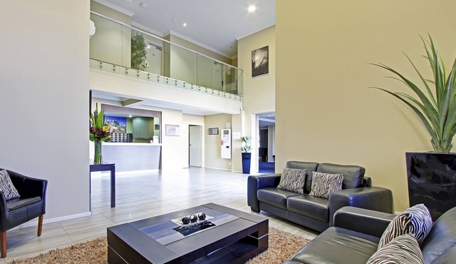 Bridges on Argyle Motel & Apartments