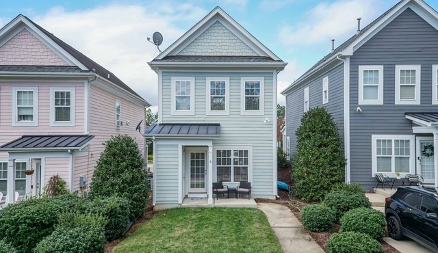 Brier Creek 3BR Row Home - King Suite - RTP Access