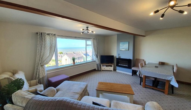 Brig-y-Don Apartment with a View