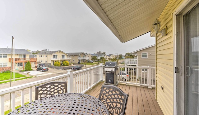 Brigantine Condo w/Gas Grill - Walk to Beach!