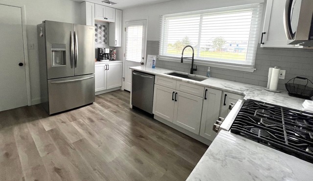 Brigantine - Fully Renovated, Fully Stocked, Pet Friendly, Comfort meets Luxury