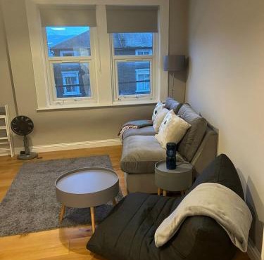 Bright 1-Bed - 2 mins to Forest Hill Station