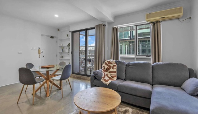 Bright 1-Bed Unit with Balcony in Central Adelaide