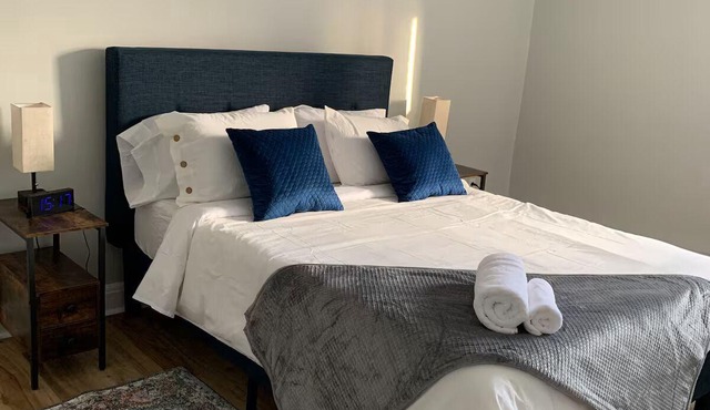 Bright 1-BR APT, Prime Location