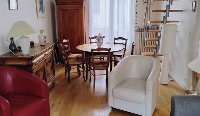 Bright 100 m2 villa with garden