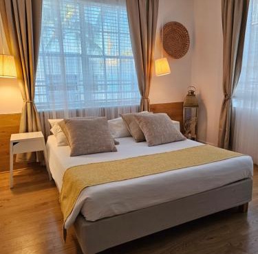 Bright 1BedRoom RENOVATED NEAR THE BEACH (4PPL)