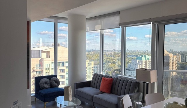 Bright 1BR Condo |Parking included|Yonge& Sheppard area