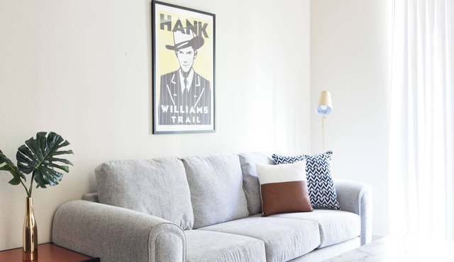 Bright 1BR Retreat | Capitol Access