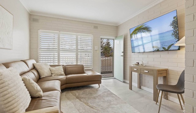 Bright 2-Bed Apartment Steps from Largs Bay Beach