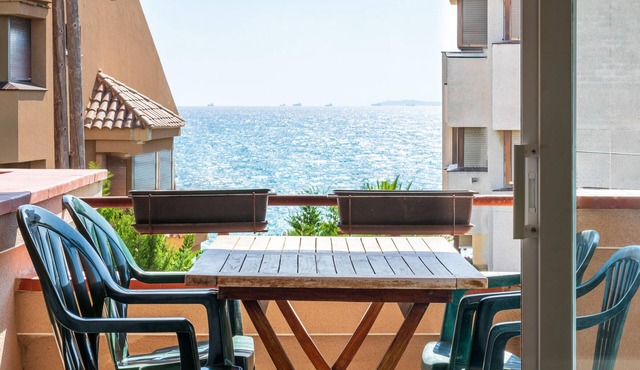 Bright 2-bed apartment, air conditioning, parking, 50m to beach - Altafulla
