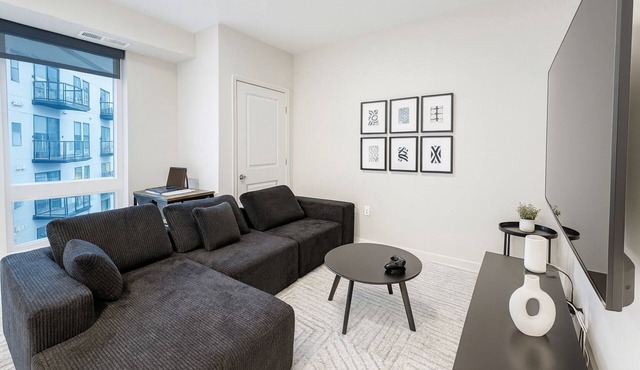 Bright 2-bedroom apartment with AC in enjoyable Saint Paul