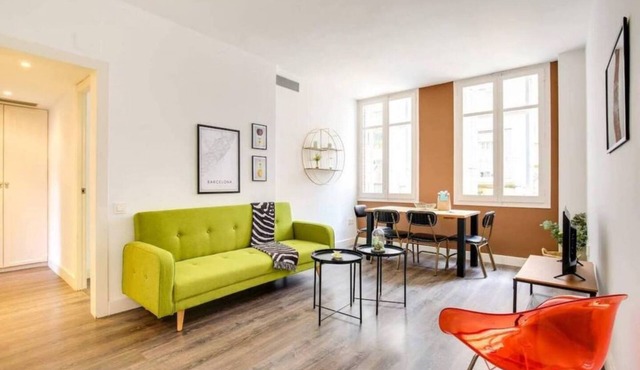 Bright 2 bedroom in the best area of Barcelona.