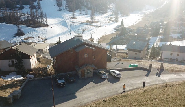 Bright 2-room apartment