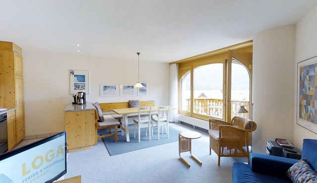 Bright 2½-roomed apartment on the second floor, ca.