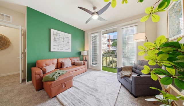 Bright 2BR/2BA Tampa Haven: Productivity & Relaxation