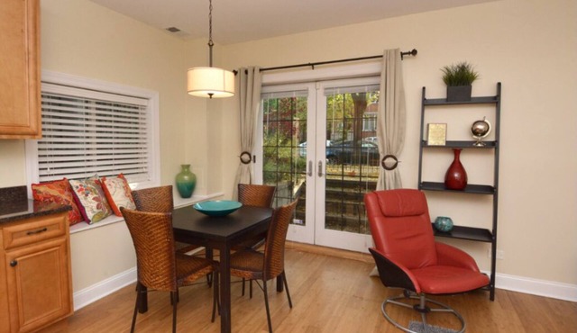 Bright 2BR Apt w/Private Entrance & Laundry by AllSet Turnover