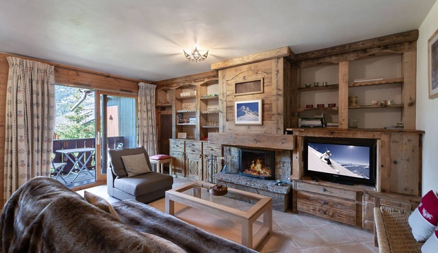 Bright 3-bedroom duplex with fireplace in Méribel