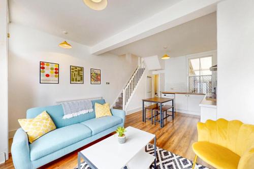 Bright 3Bed House 10Min to Meridian Water Station