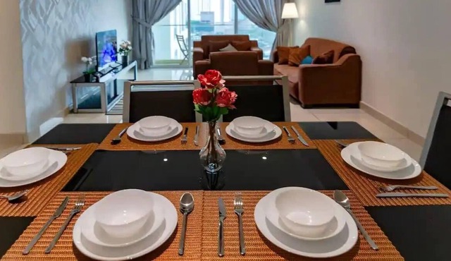 Bright 3BR KSL DEsplanade Residence, FREE Parking