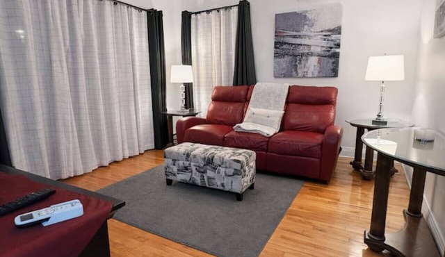 Bright 3BR Montreal Home | Free Driveway Parking