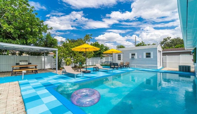 Bright 4 Bedrooms with Pool and Game Room near Hard Rock