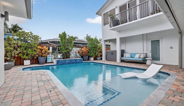 Bright 5BR Beach Villa | Pool, Hot Tub & Bikes