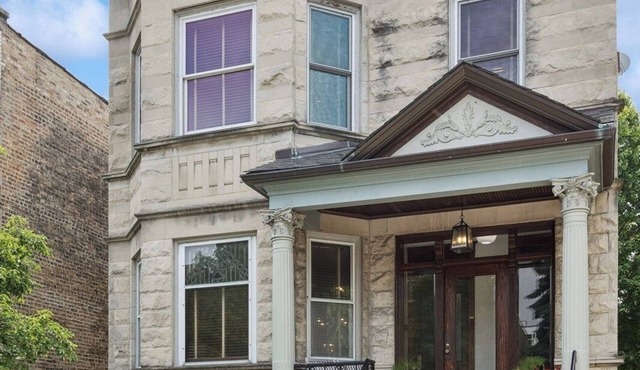 Bright & airy 3BR 1Bath in vibrant Andersonville near Cubs, dining, music venues