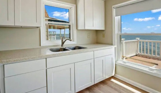 Bright and beautiful home on the Delaware Bay