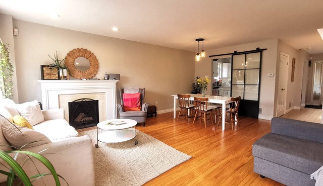 Bright and charming home with gorgeous backyard