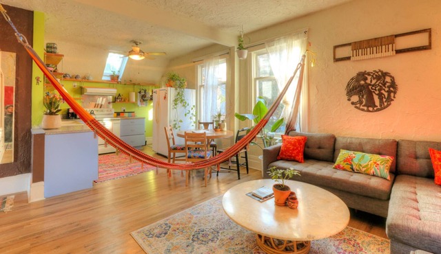 Bright and Colorful Seattle Jungalow