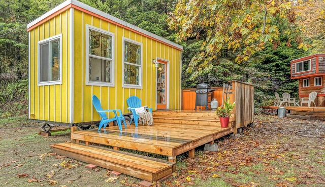 Bright and Colorful Tiny Home for Two - Unique Northwest Vacation Rentals
