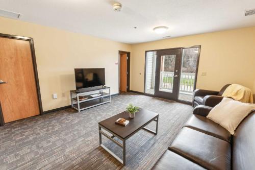 Bright and Connected Your Ideal Getaway