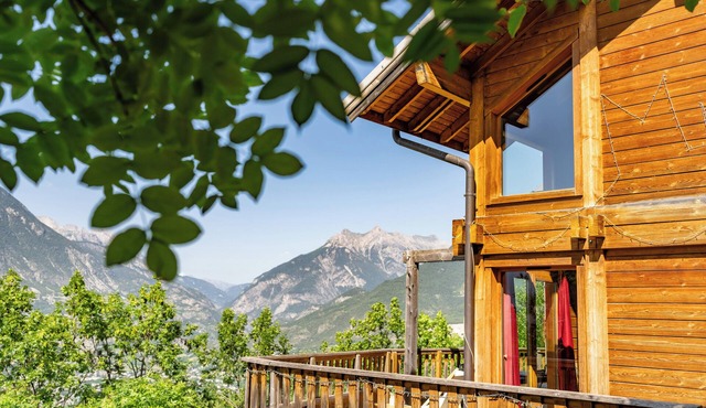 Bright and elegant chalet - fireplace and games room - 12p - Risoul