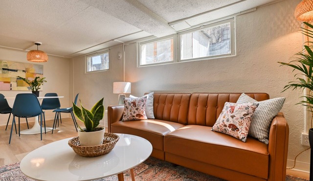 Bright and Inviting Space- Great Location!