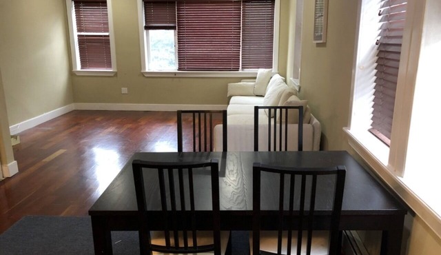 Bright and spacious 2 bed apartment in Brooklyn, NY