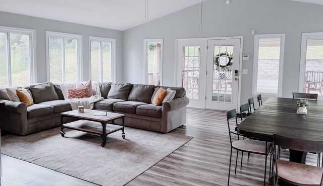 Bright and Spacious Maple Fork