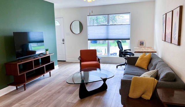 Bright and stylish two bedroom home in the heart of South Austin