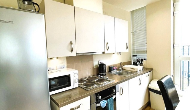 Bright and Sunny 2bedroom apartment in Maidstone near town centre