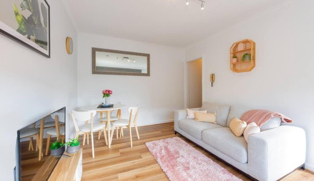 Bright and Sunny Gem on Hotham