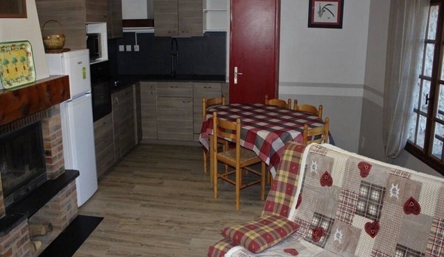 Bright and welcoming cottage in the heart of the farmhouse