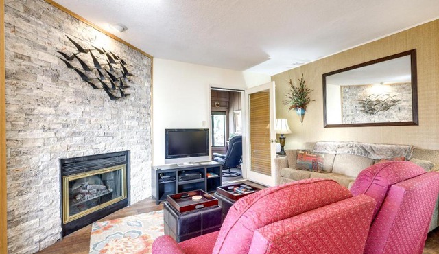Bright Angel Fire Resort Condo Walk to Ski Lift