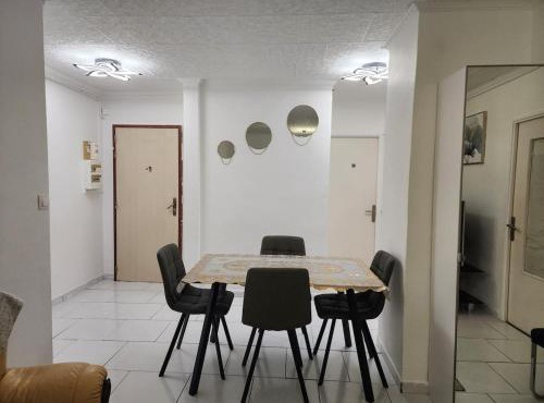 Bright apartment 1 to 3 bedrooms