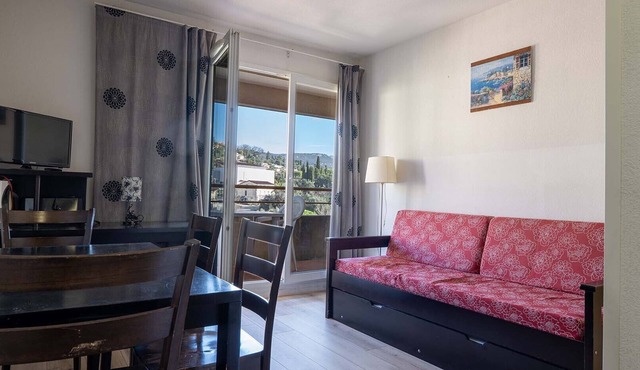 Bright apartment for 4 people, with a balcony