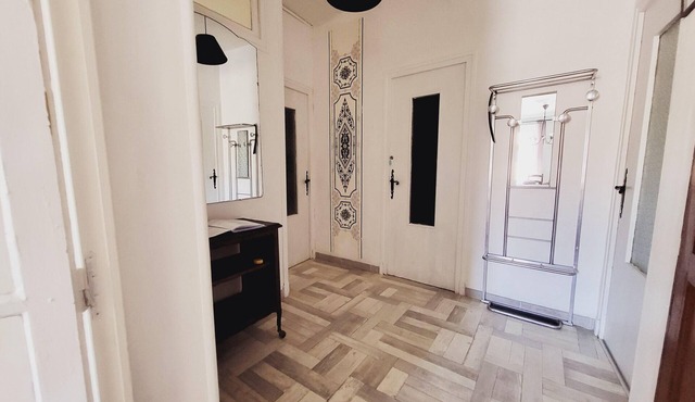 Bright apartment in Saint Ambroix near amenities