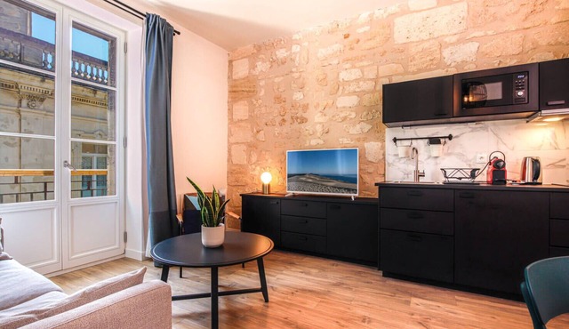Bright apartment in hypercentre for 4 people