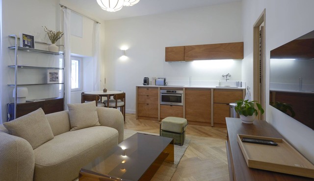 Bright apartment in the heart of Endoume