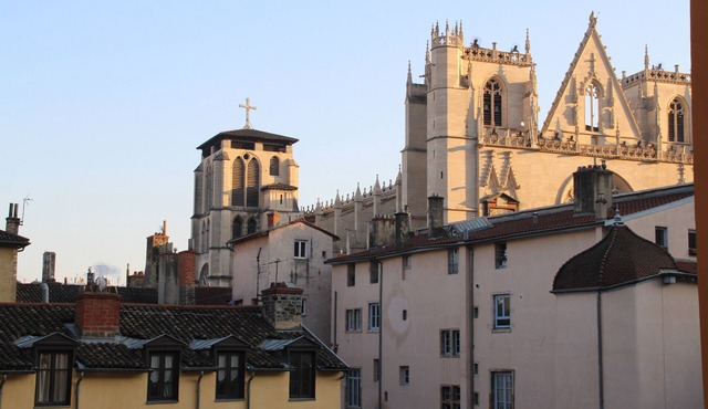 Bright apartment in the heart of Old Lyon for 6 people