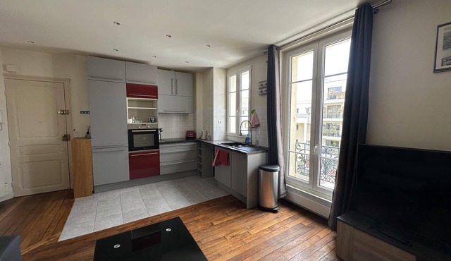 Bright apartment - near Fort Montrouge